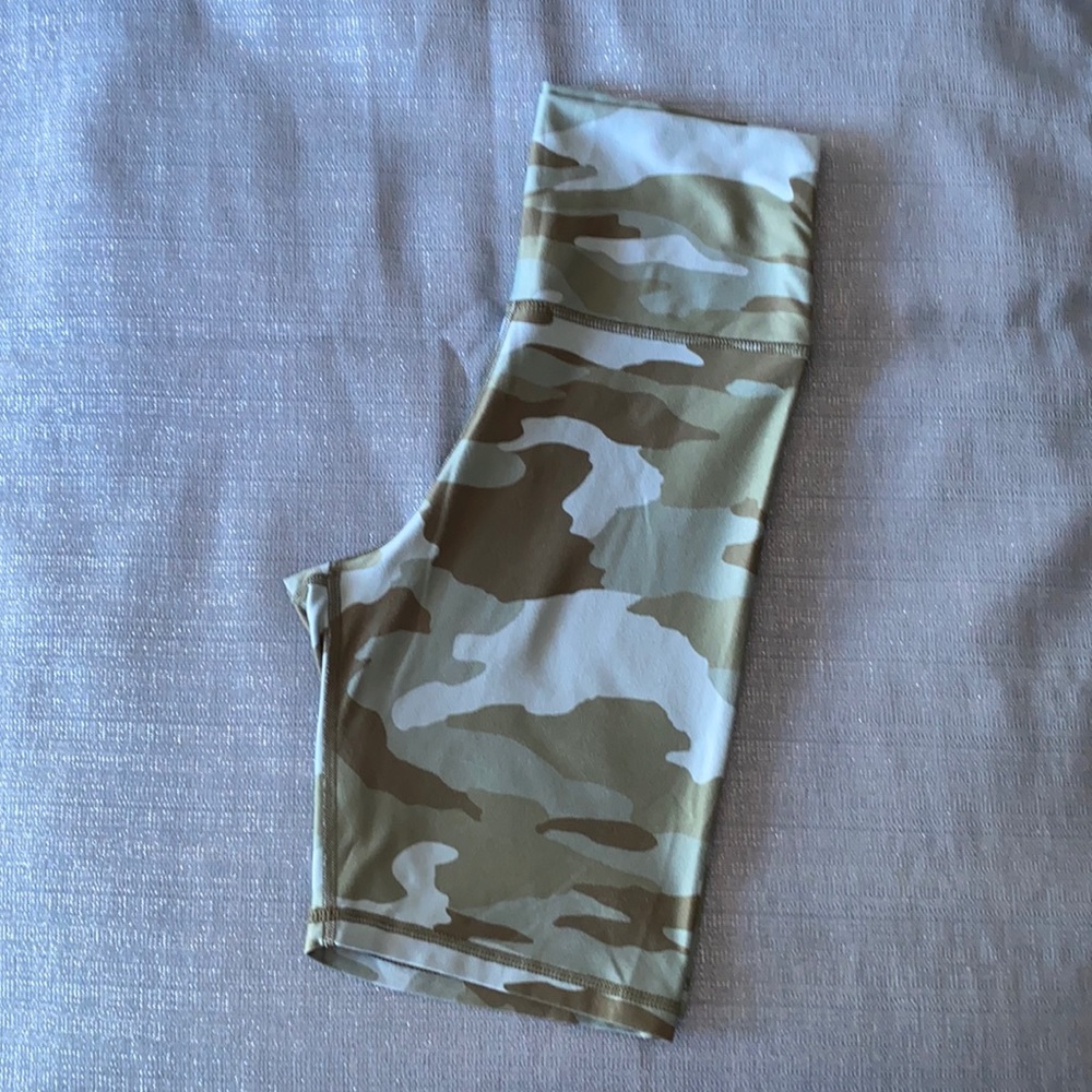 Gently Used Aerie Move Biker Shorts